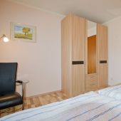 schlafzimmer_2_neu.jpg